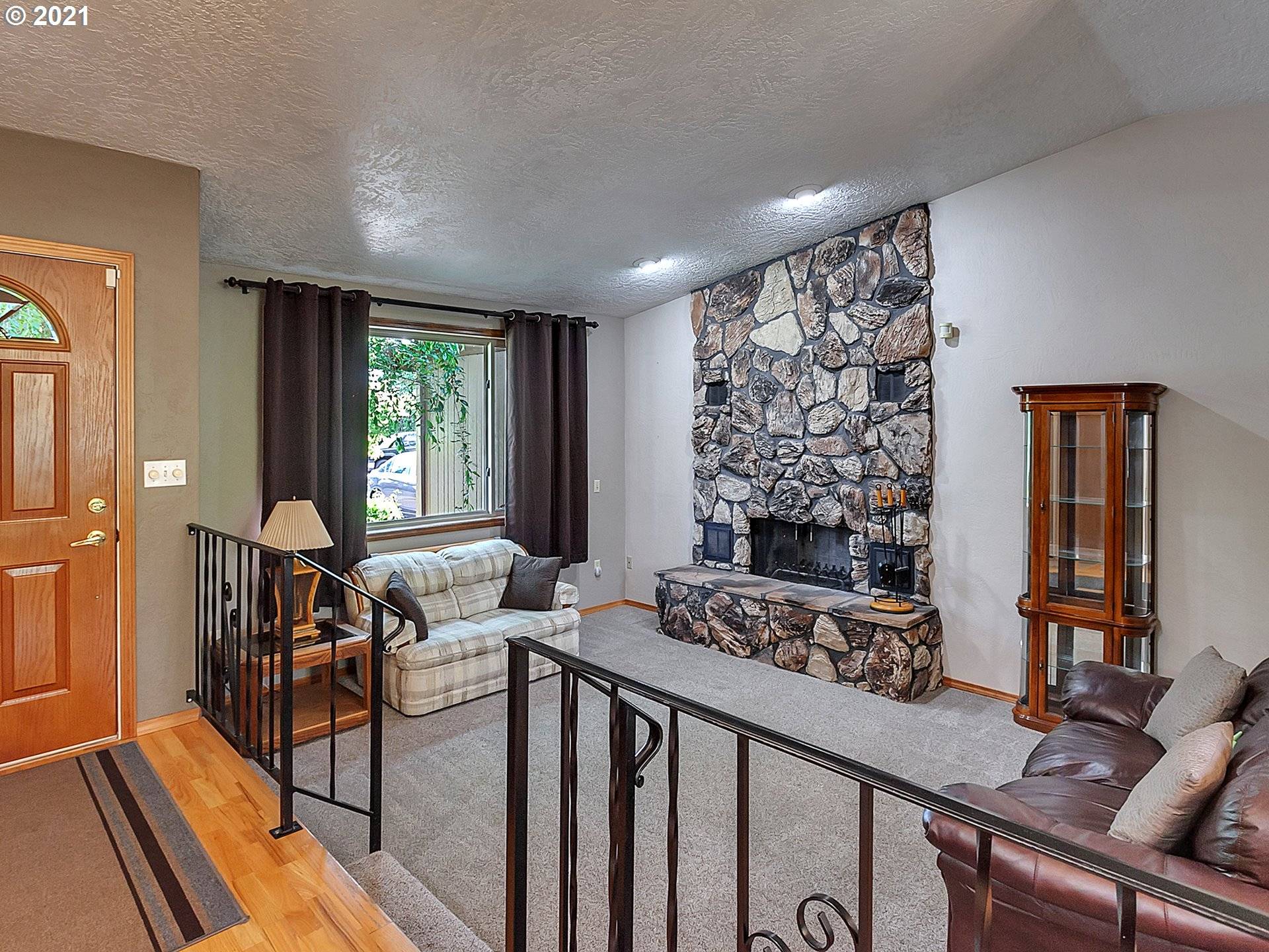 Mc Minnville, OR 97128,717 NW CRESTWOOD CT