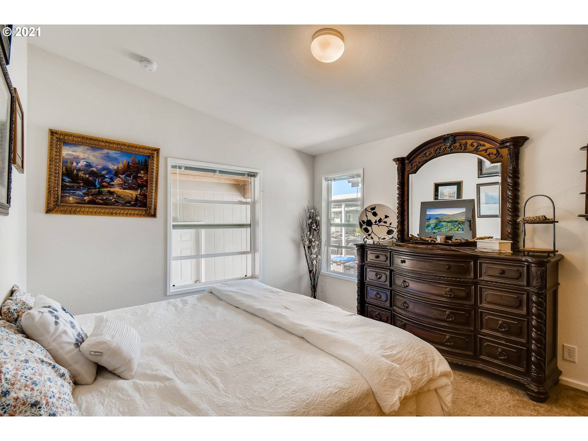 Tigard, OR 97224,11491 SW ROYAL VILLA DR