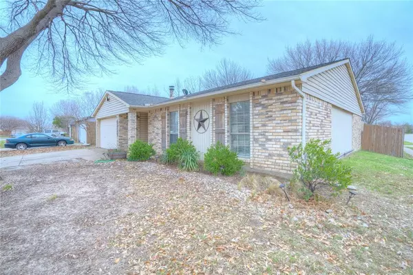 Grand Prairie, TX 75052,1137 Santa Fe Trail