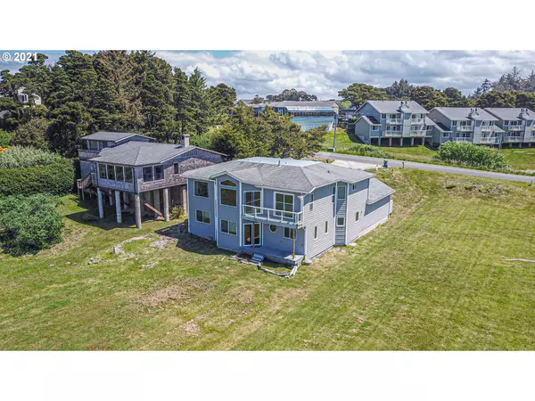 Bandon, OR 97411,3356 BEACH LOOP DR