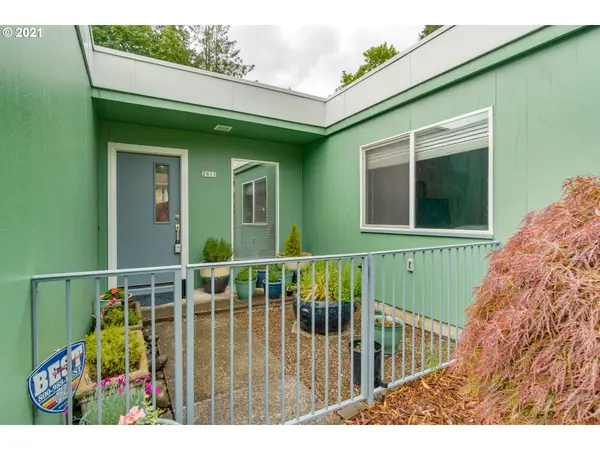 Portland, OR 97219,2911 SW PLUM CT