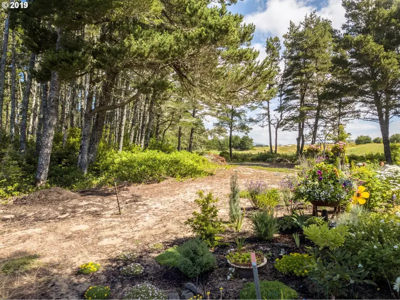 Troon CIR #Lot 5, Florence, OR 97439