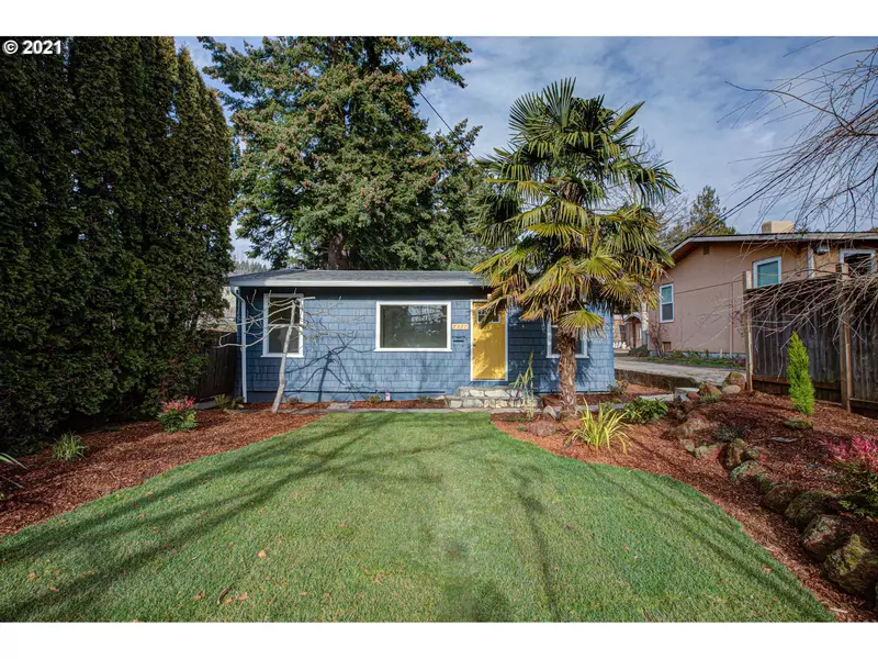 7327 SE Division ST, Portland, OR 97206