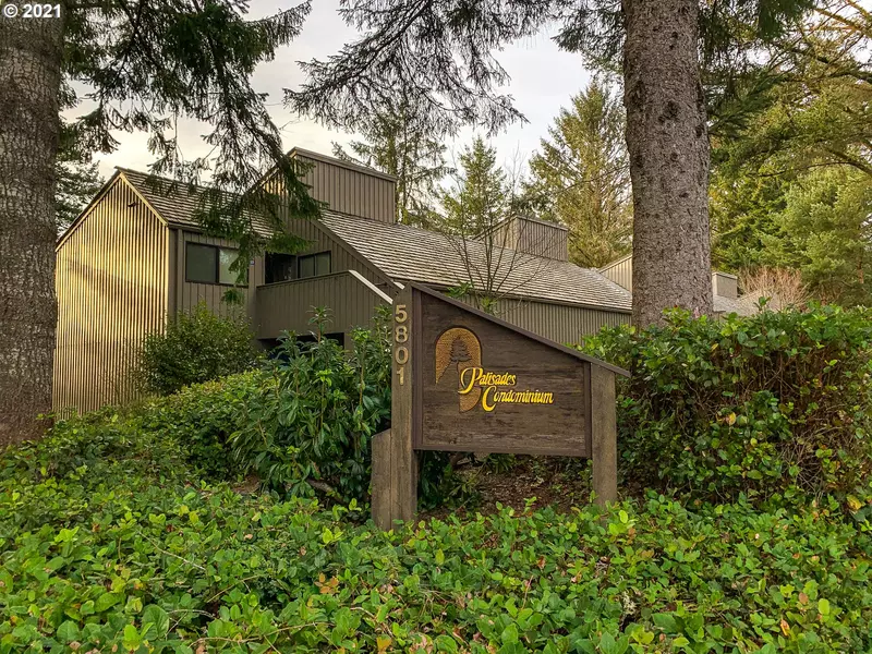 5801 NE VOYAGE AVE #24, Lincoln City, OR 97367