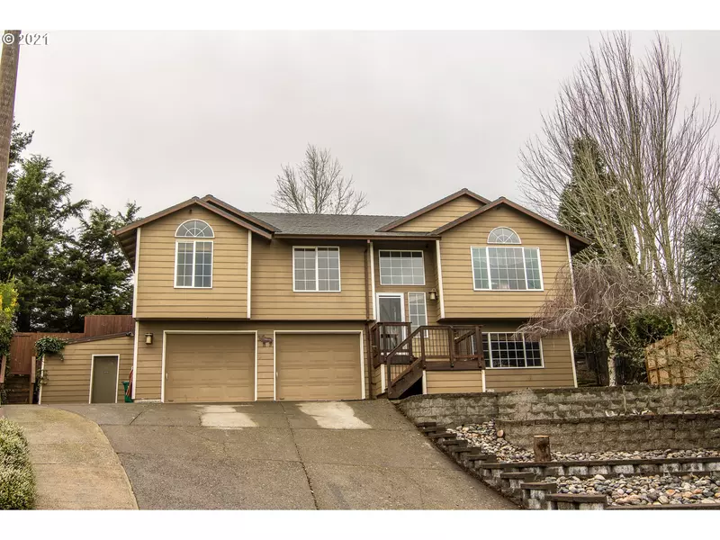 427 SW 30TH CT, Troutdale, OR 97060