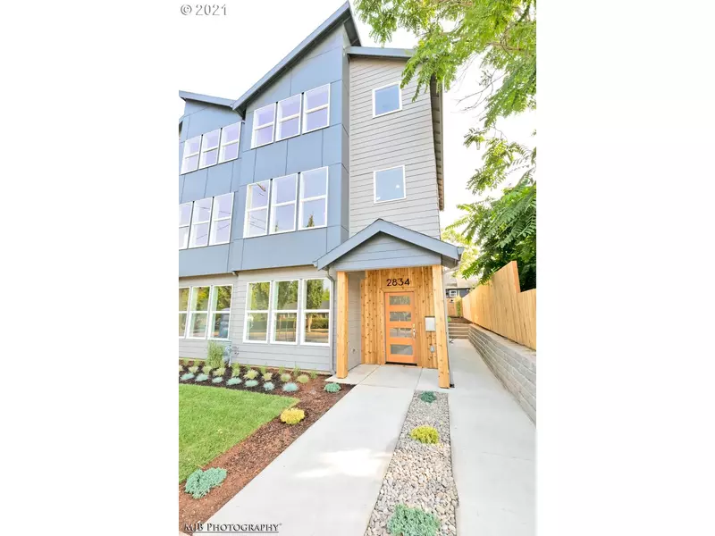 2834 NE KILLINGSWORTH ST #1, Portland, OR 97211