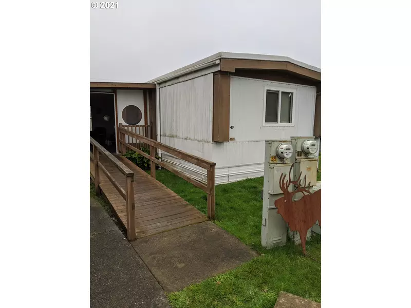 1000 N 8TH ST #SP 40, Reedsport, OR 97467