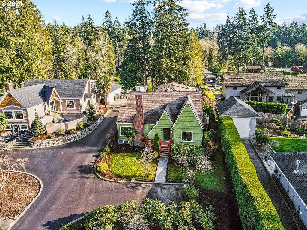 2 COUNTRY CLUB DR, Longview, WA 98632