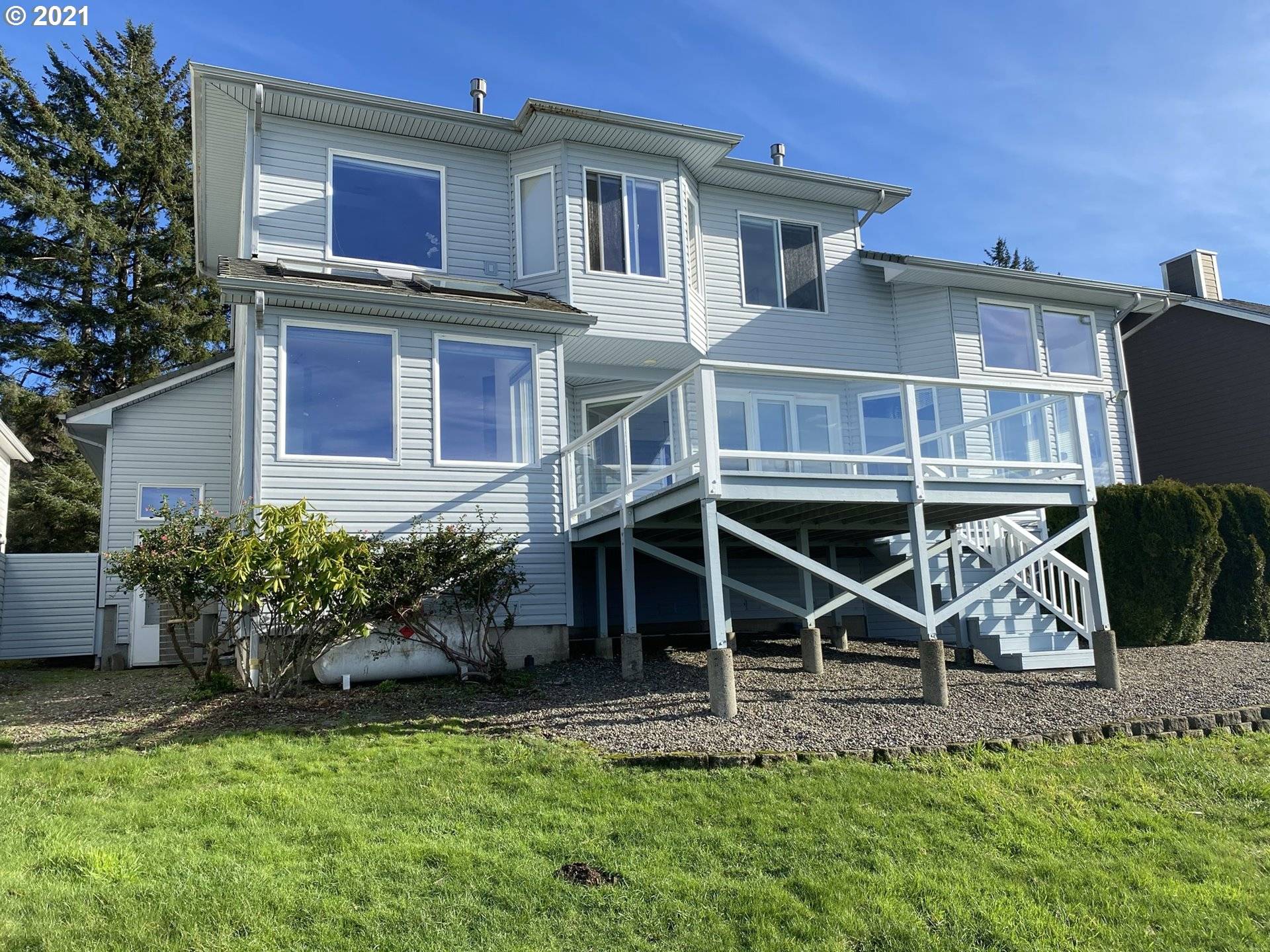 Florence, OR 97439,90810 SOUTHVIEW LN