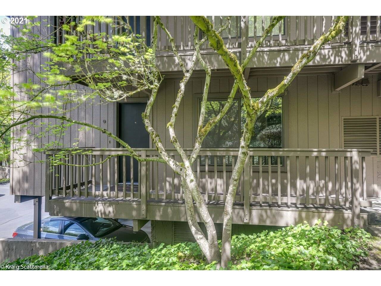 7720 SW BARNES RD #E, Portland, OR 97225