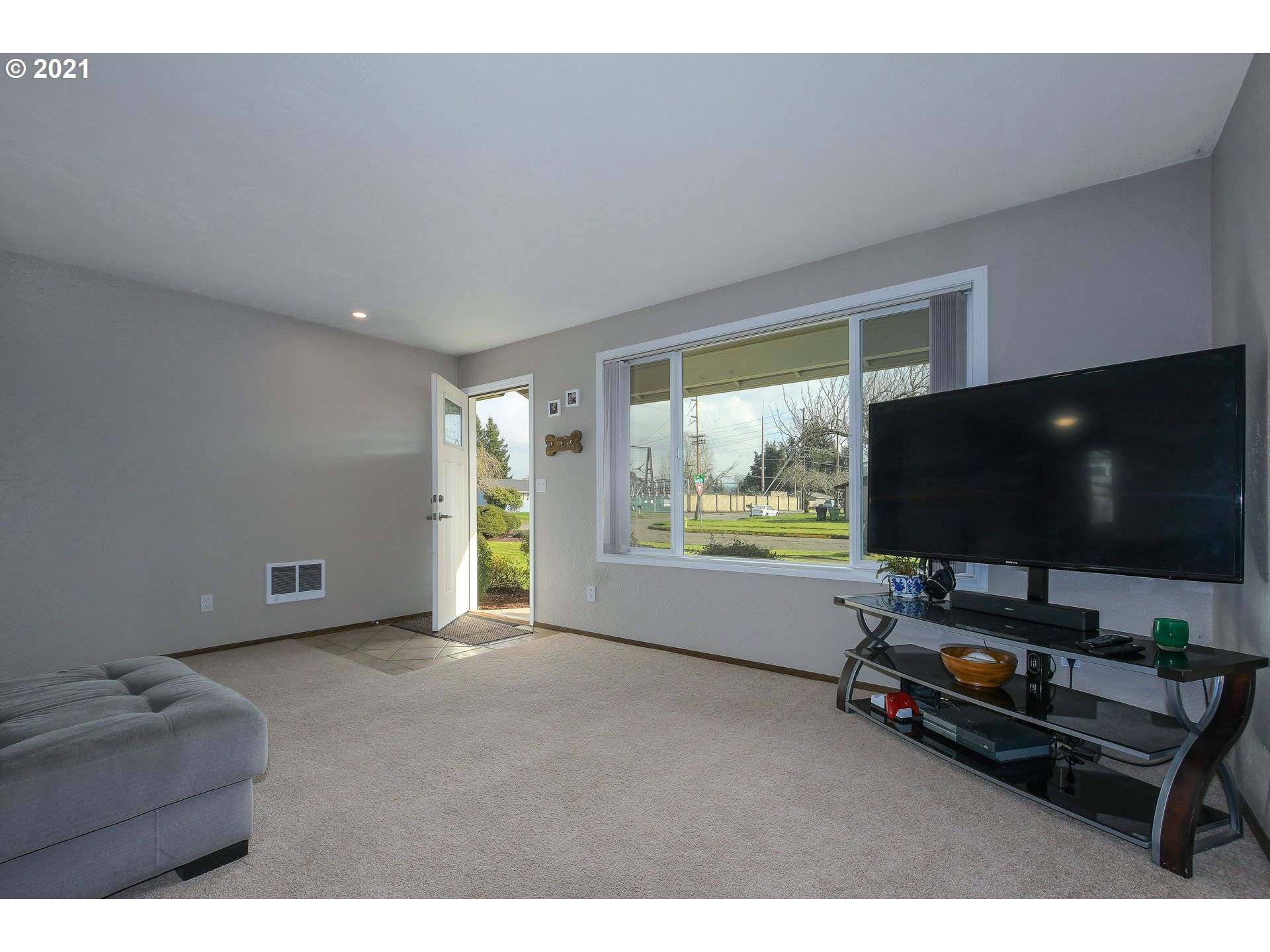 Longview, WA 98632,2 OLIVE CT