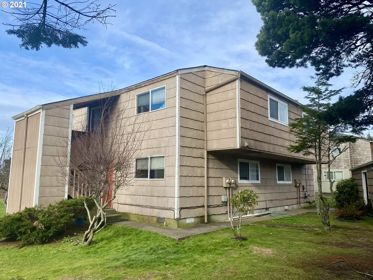 Seaside, OR 97138,810 S Holladay DR