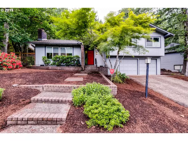 Eugene, OR 97405,992 BROOKSIDE DR