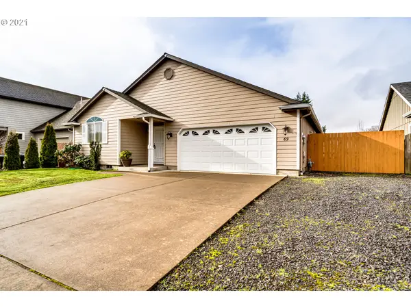 69 VILLAGE DR, Creswell, OR 97426