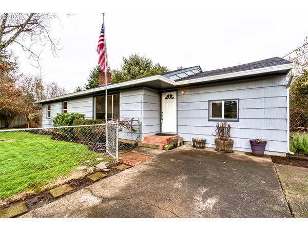 105 HORN LN, Eugene, OR 97404