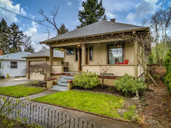 8964 N VAN HOUTEN AVE, Portland, OR 97203