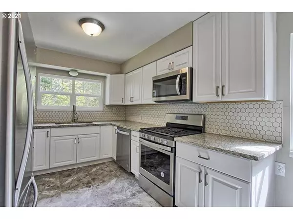 Portland, OR 97202,4741 SE 34TH AVE