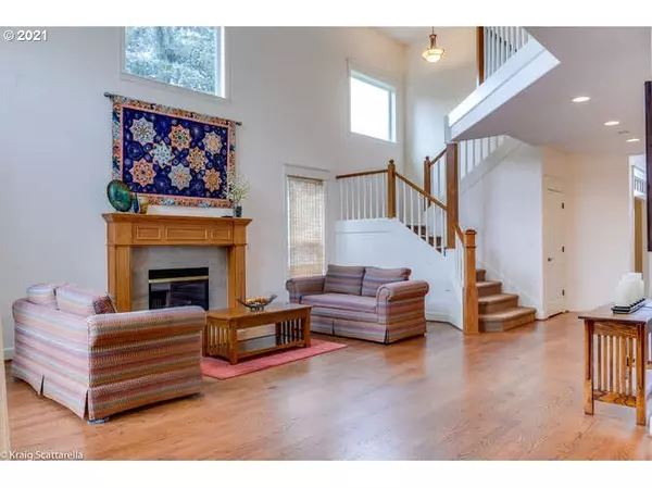 Portland, OR 97223,7024 SW RAZ CT