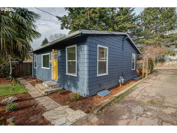 Portland, OR 97206,7327 SE Division ST