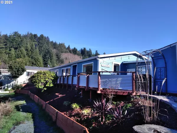 Reedsport, OR 97467,100 RIVER BEND RD #SP 20