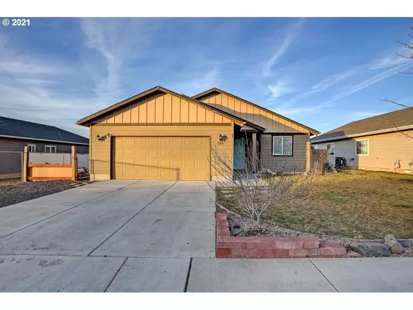 599 FREEDOM LN, Metolius, OR 97741