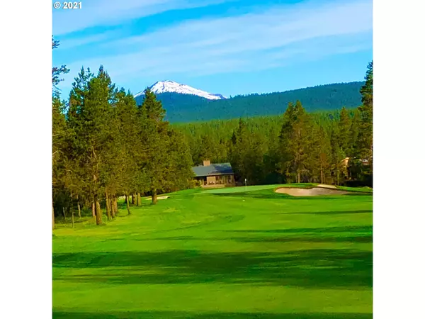 Sunriver, OR 97707,58150 TITLEIST LN