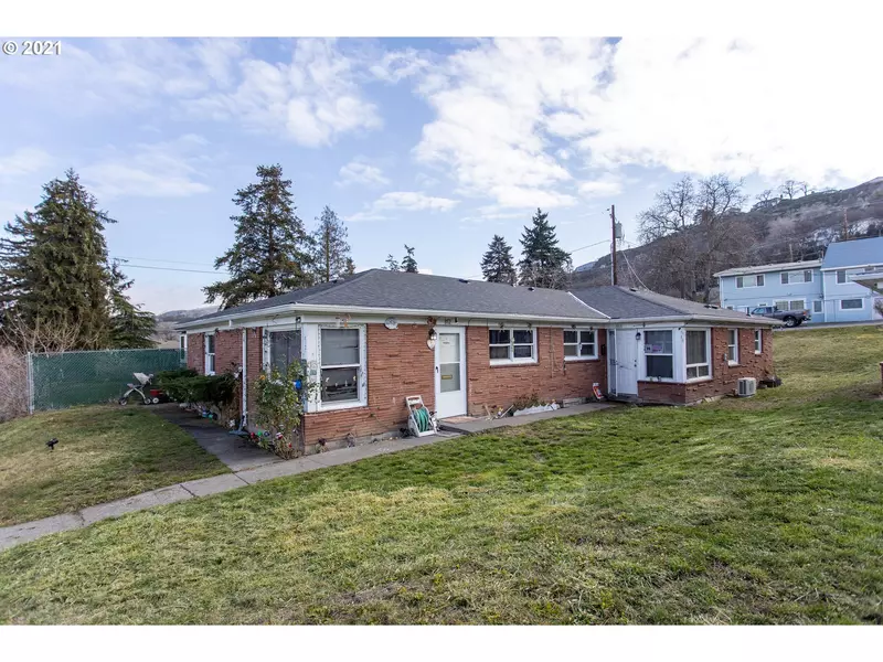 808 E 14TH, The Dalles, OR 97058