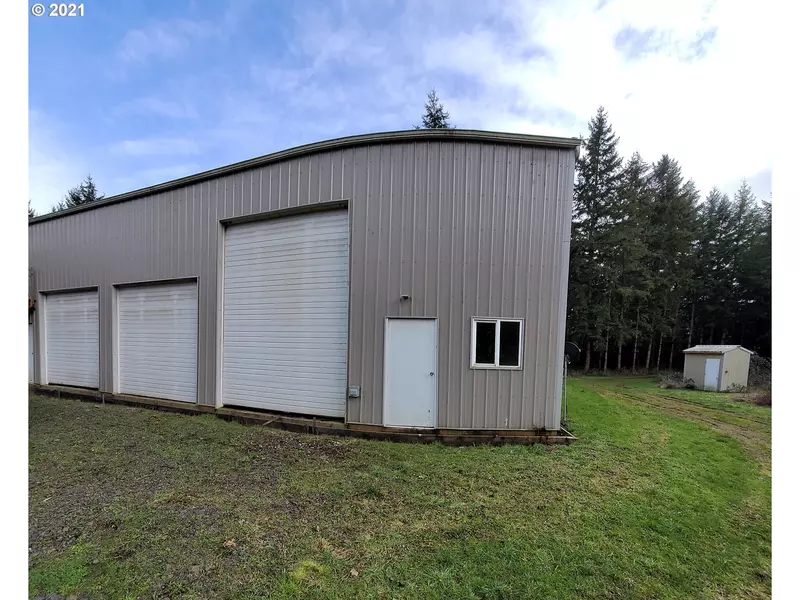 38077 KELLY RD, Scio, OR 97374