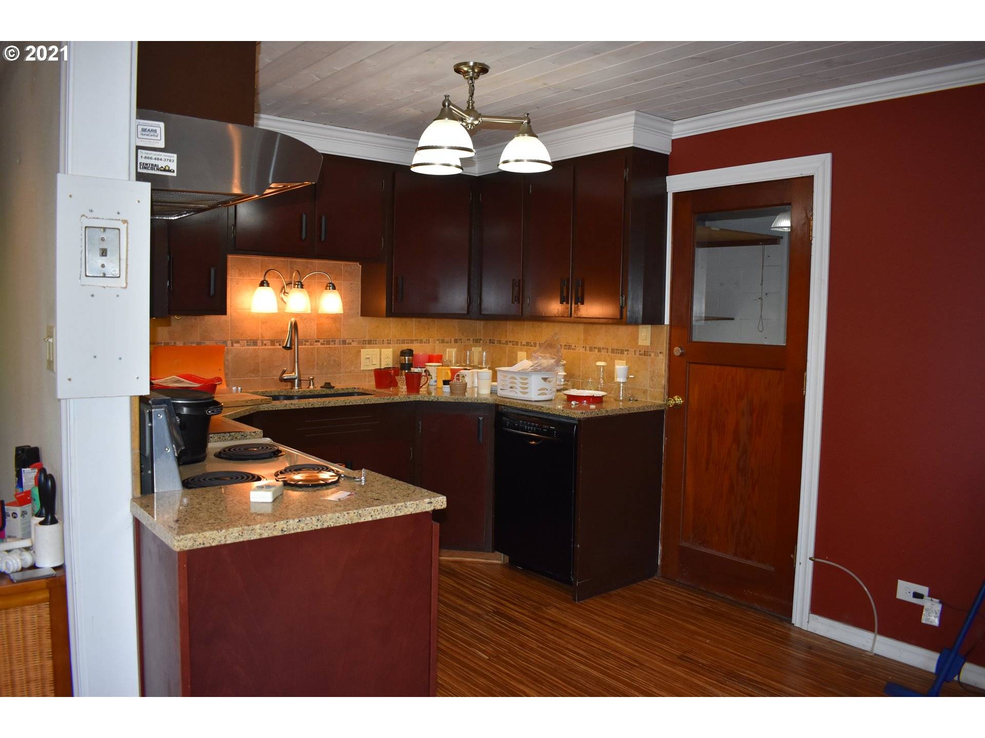 Florence, OR 97439,85772 GLENADA RD