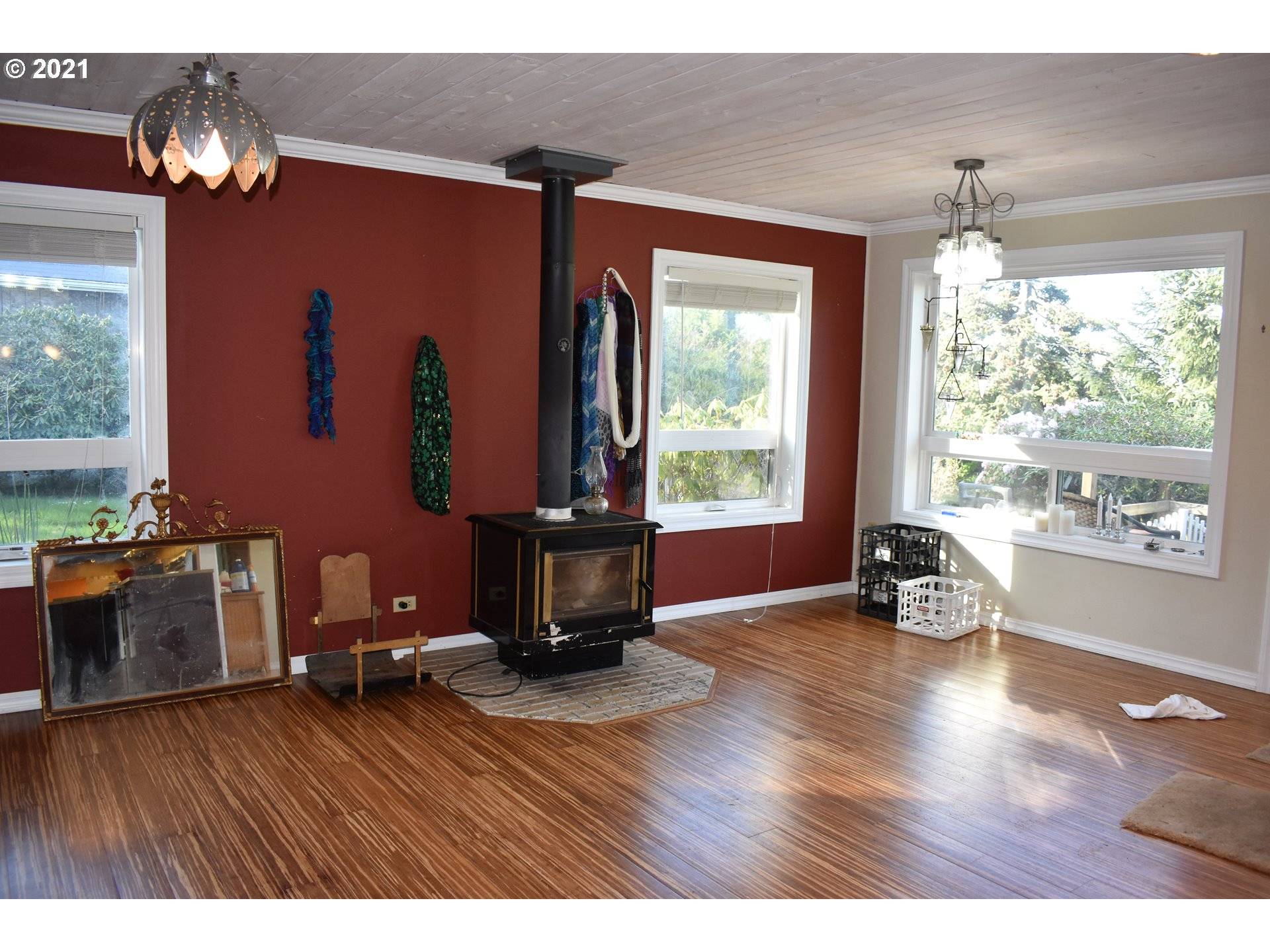 Florence, OR 97439,85772 GLENADA RD