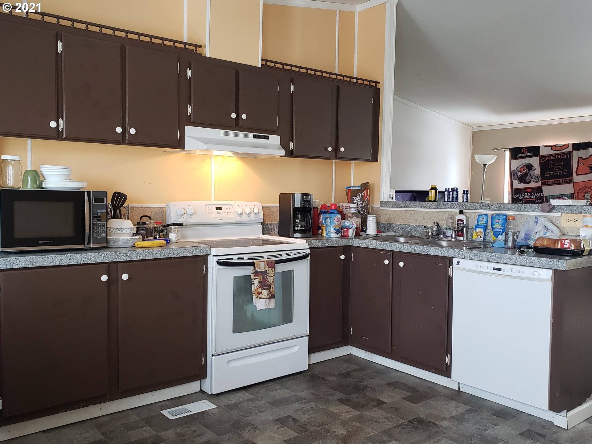 Hermiston, OR 97838,1728 NE 3RD PL