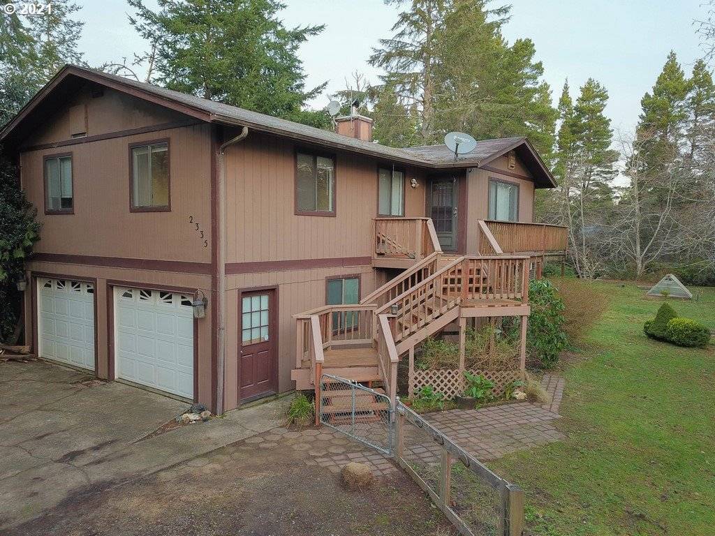 2335 42ND ST, Florence, OR 97439
