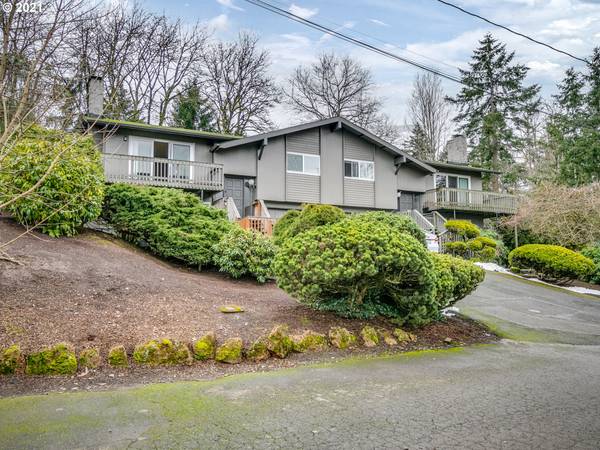 9120 SW 38TH AVE, Portland, OR 97219