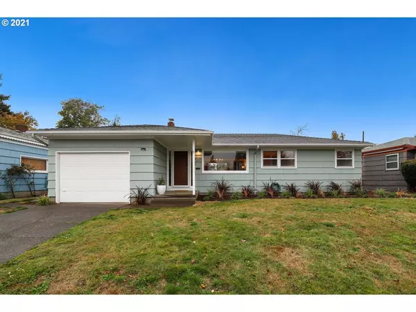 Portland, OR 97216,9329 SE SALMON CT