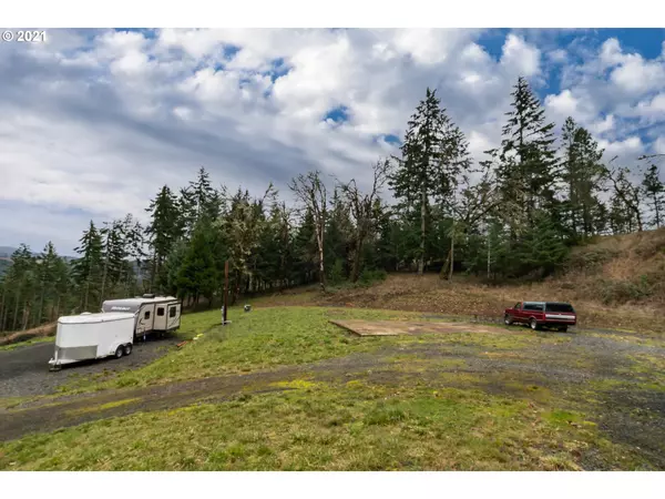 Oakland, OR 97462,1320 DEER HOLLOW LN