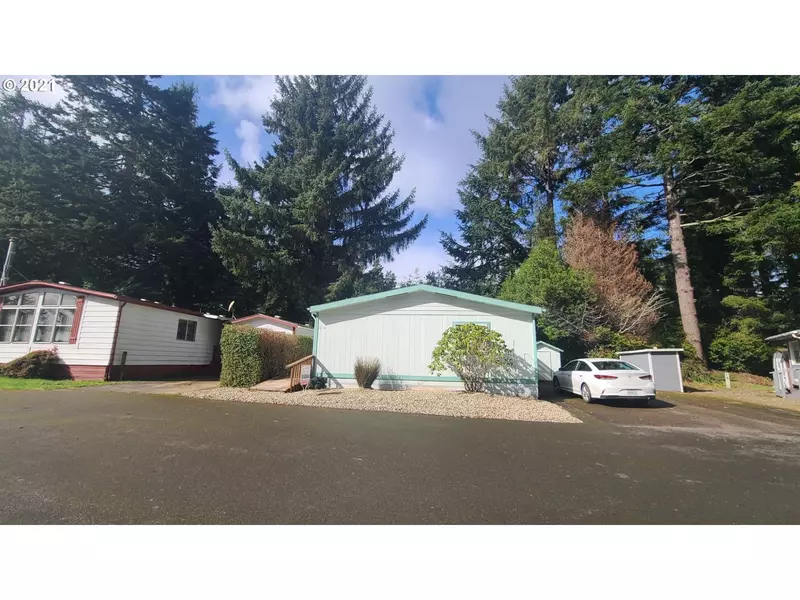 610 SHOREPINES HTS, Coos Bay, OR 97420