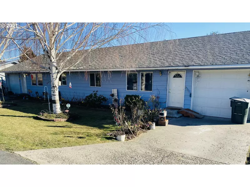 215 JASON AVE, Stanfield, OR 97875