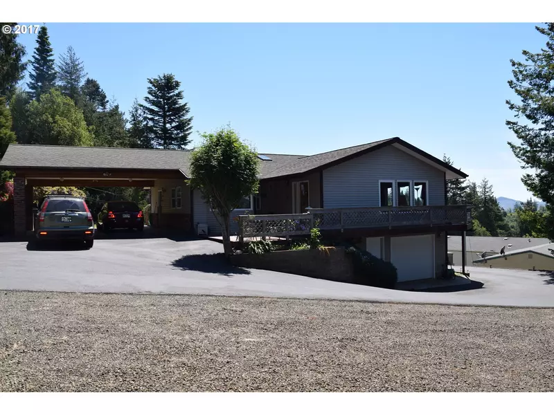 2406 WESTERN DR, Coquille, OR 97423