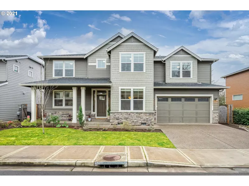 8240 SW Norfolk LN, Tigard, OR 97224