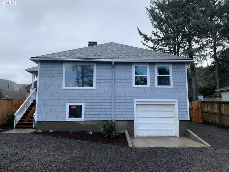 17855 OCEAN BLVD, Rockaway Beach, OR 97136