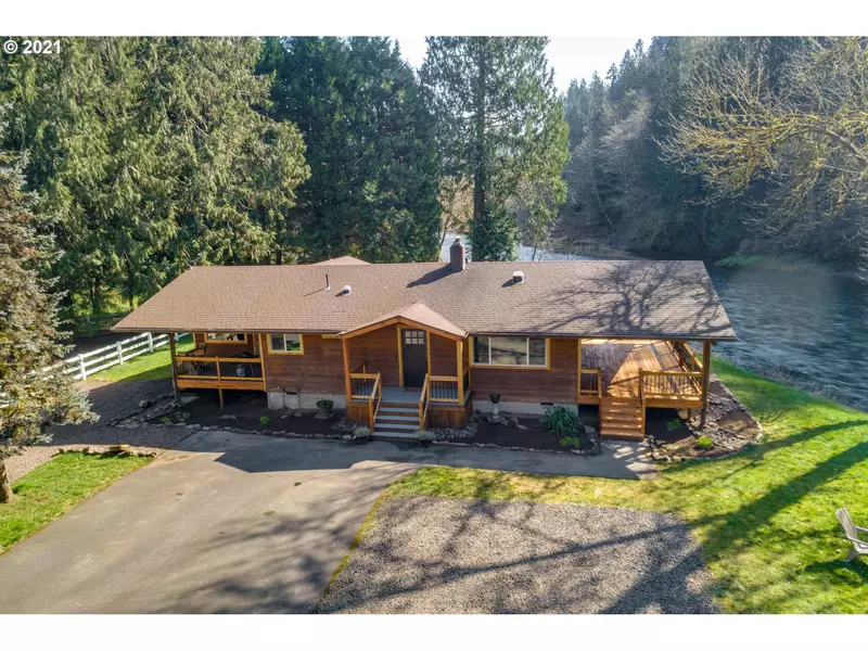 735 KALAMA RIVER RD, Kalama, WA 98625