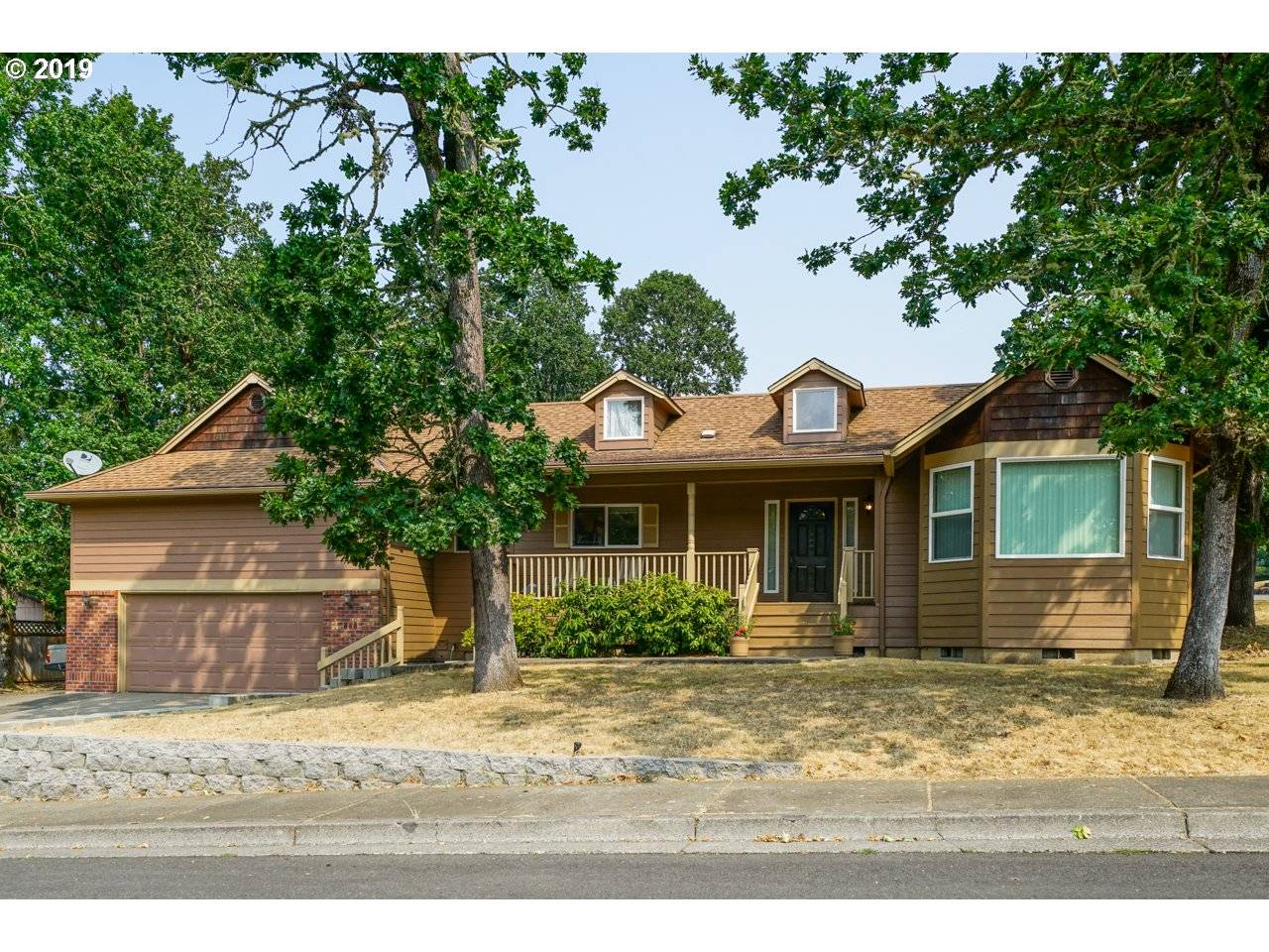 668 NW DENTON AVE, Dallas, OR 97338