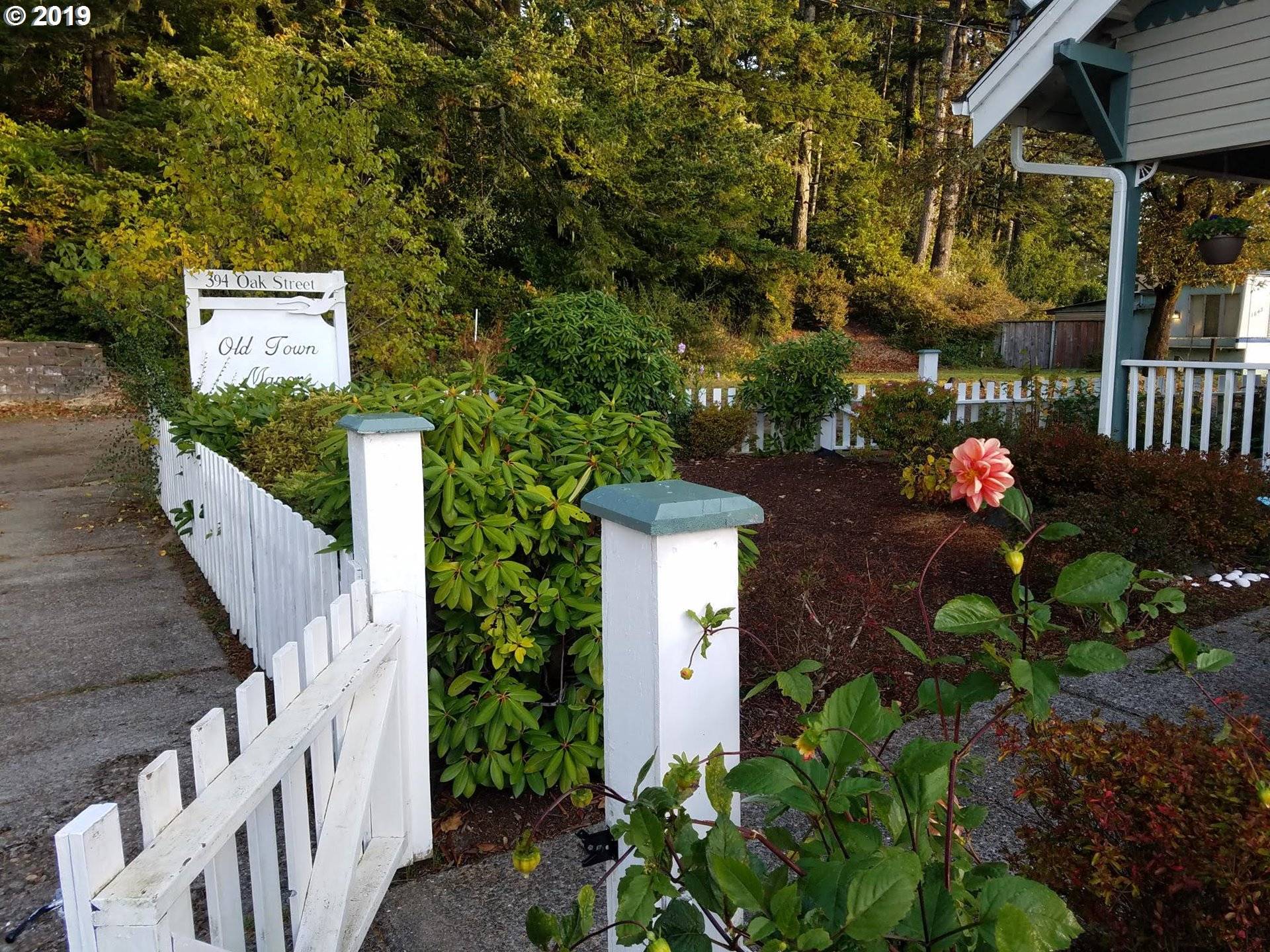 Florence, OR 97439,394 OAK ST