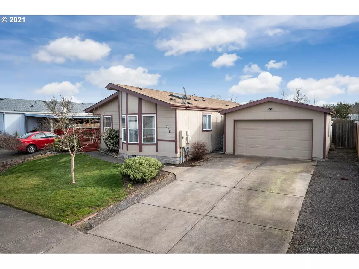 Molalla, OR 97038,725 ZEPHER WAY