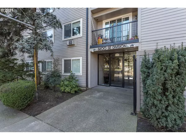 6600 SE DIVISION ST #206, Portland, OR 97206