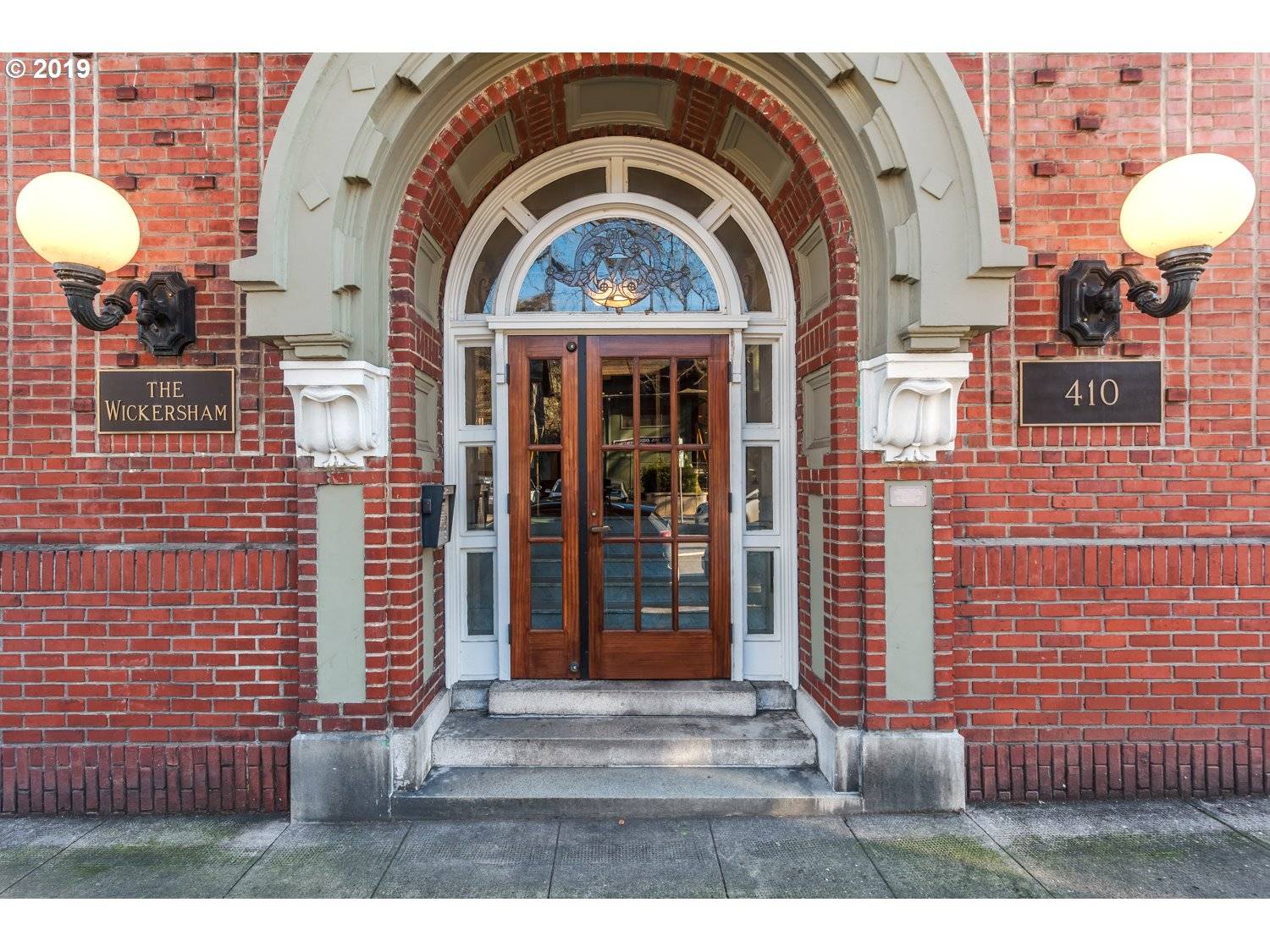 Portland, OR 97209,410 NW 18TH AVE #102