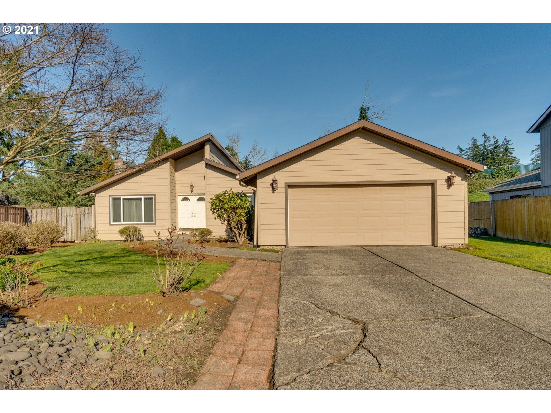 Gladstone, OR 97027,1130 STONEWOOD CT