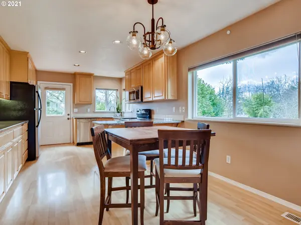 Portland, OR 97219,1750 SW MOSS ST