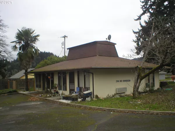 214 NE DIVISION ST, Myrtle Creek, OR 97457