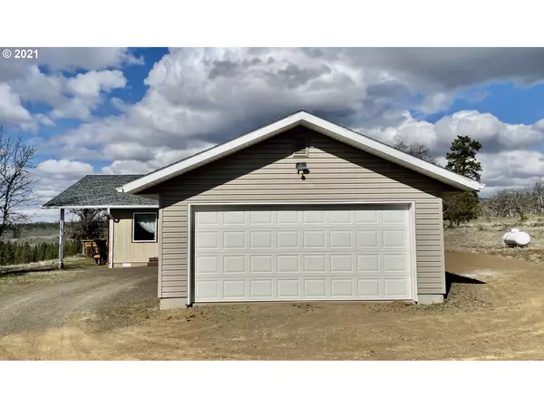 Goldendale, WA 98620,305 WOODLAND RD